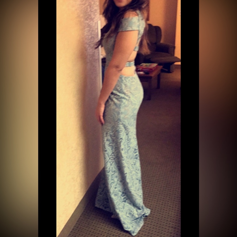 ✨Sultry Long Blue BCBG Dress 💎✨ - Picture 3 of 10